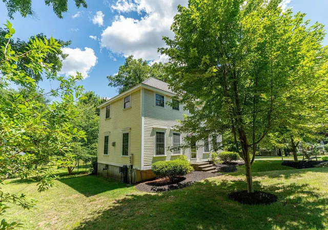 Homes for sale in Londonderry, NH | 25 Charleston Ave, Londonderry, NH 03053 | MLS# 5099743