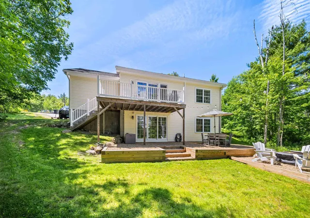 Homes for sale in Tilton, NH | 589 Laconia Rd, Tilton, NH 03276 | MLS# 5099759