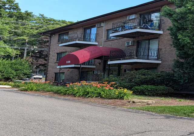 1st image of 128 Mammoth Rd #U: 3, Hooksett, NH 03106 | MLS# 5099798