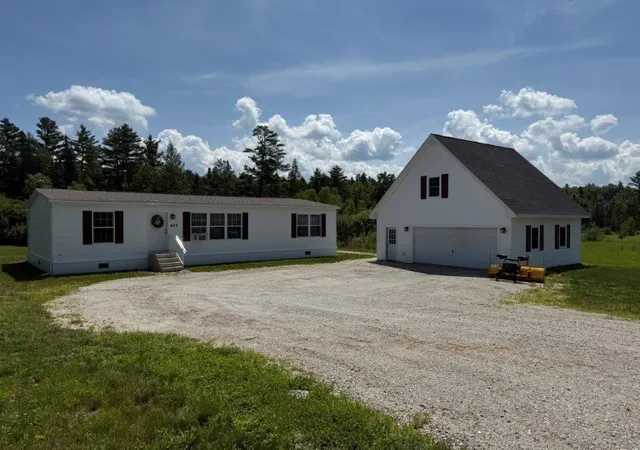 Homes for sale in Canaan, NH | 652 Route 118, Canaan, NH 03741 | MLS# 5099814