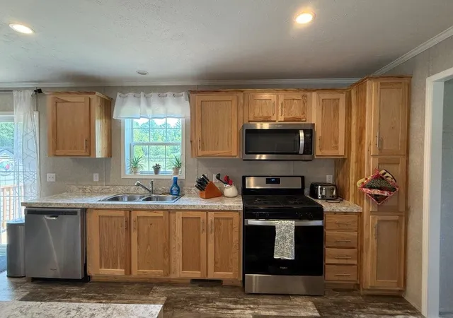 Homes for sale in Canaan, NH | 652 Route 118, Canaan, NH 03741 | MLS# 5099814