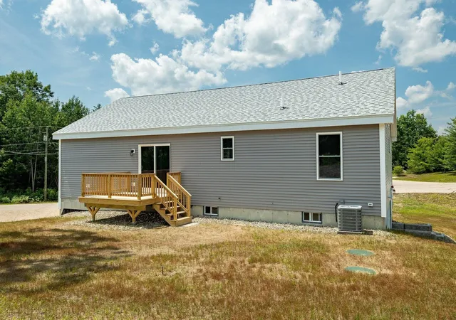 3rd image of 4 Hawthorne Rd, Ossipee, NH 03864 | MLS# 5099819