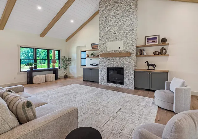 2nd image of 23 Charlotte Wy, Colchester, VT 05446 | MLS# 5099820