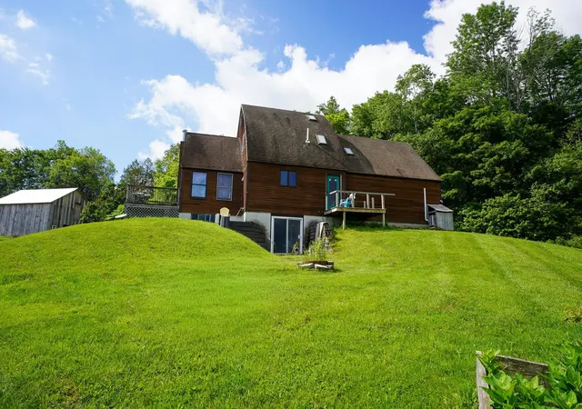 Photo 4 of Single family home for sale at 2124 Cold Hill Rd, Lyndonville, VT 05851 | MLS# 5099822 | Listing updated on 2026-09-17