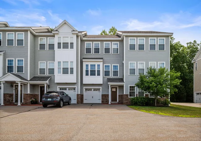 1st image of 39 Acadia Ln, Exeter, NH 03833 | MLS# 5099840