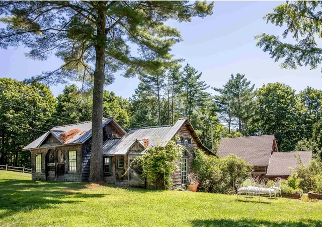 Homes for sale in Putney, VT | 51 Dusty Ridge Rd, Putney, VT 05346 | MLS# 5099842