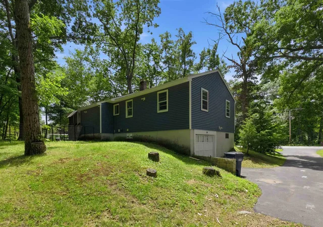 3rd image of 147 Bypass 28, Derry, NH 03038 | MLS# 5099846