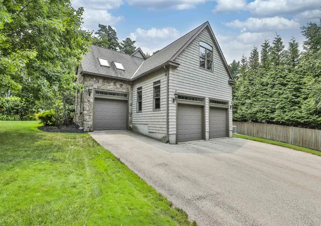4th image of 456 North Adams St, Manchester, NH 03104 | MLS# 5099851
