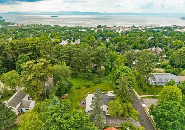 5th image of 125 Cliff St, Burlington, VT 05401 | MLS# 5099892