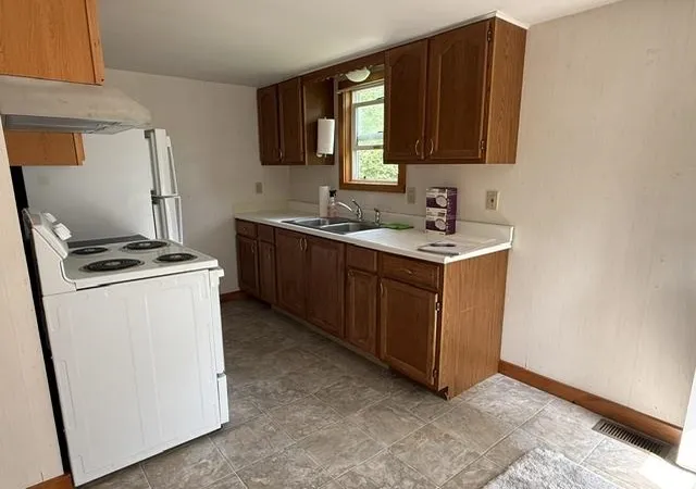 Photo 3 of Single family home for sale at 5274 South Rd, Bradford, VT 05033 | MLS# 5099910 | Listing updated on 2026-09-14