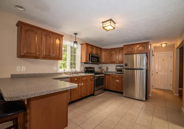 5th image of 7 Dove Rd, Hooksett, NH 03106 | MLS# 5099915
