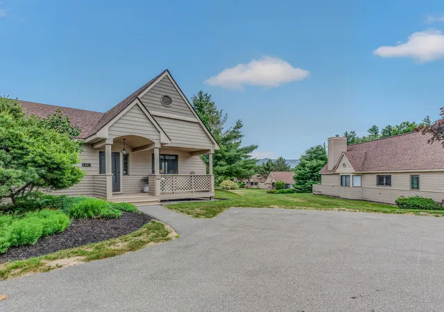 2nd image of 19 Sand Trap Ln #22, Bretton Woods, NH 03575 | MLS# 5099922