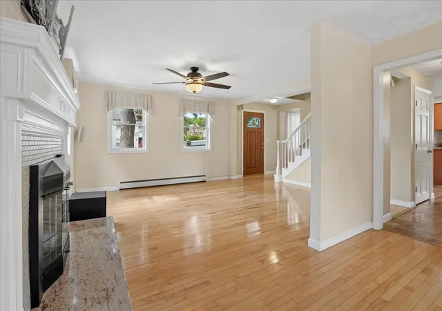 Photo 3 of Single family home for sale at 27 Lexington Ave, Manchester, NH 03104 | MLS# 5099936 | Listing updated on 2026-08-01