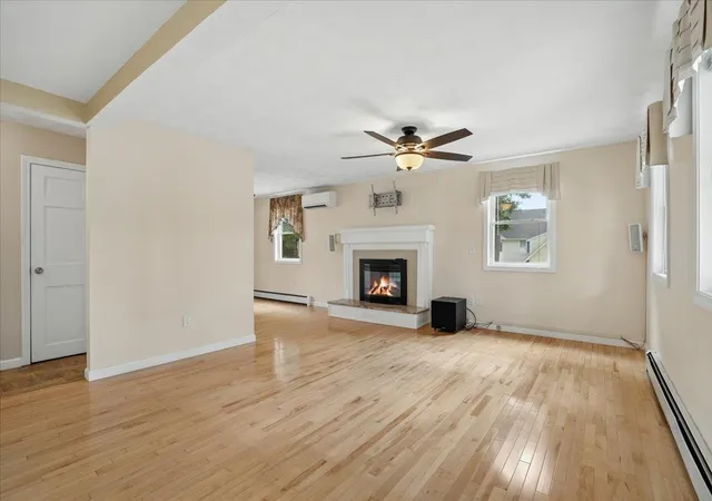 Photo 4 of Single family home for sale at 27 Lexington Ave, Manchester, NH 03104 | MLS# 5099936 | Listing updated on 2026-08-01