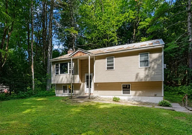 Photo 2 of Single family home for sale at 3 Cypress Ln, Essex Junction, VT 05452 | MLS# 5099947 | Listing updated on 2026-09-08