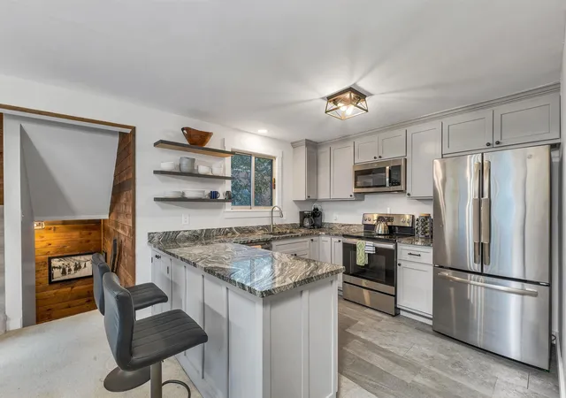 2nd image of 18 Condo Rd #1, Campton, NH 03223 | MLS# 5099985