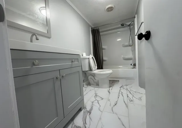 Photo 4 of Manufactured home for sale at 301 Sherwood Gln, Somersworth, NH 03878 | MLS# 5099993 | Listing updated on 2026-09-14