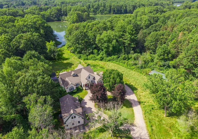 Photo 2 of Sale Pending at 3 Cider Hill Creek Ln, York, ME 03909 | MLS# 5100030 | Listing updated on 2026-08-26
