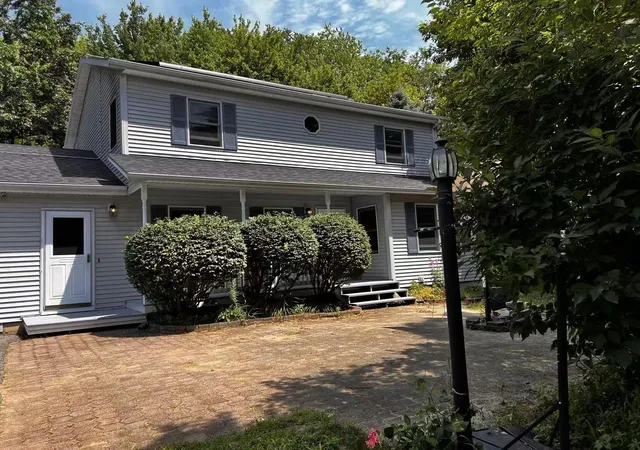 Photo 4 of Sale Pending at 1301 Blakely Rd, Colchester, VT 05446 | MLS# 5100041 | Listing updated on 2026-09-10