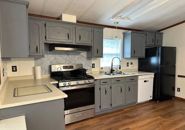 Photo 4 of Manufactured home for sale at 44 Castle Dr, North Conway, NH 03860 | MLS# 5100050 | Listing updated on 2026-09-11