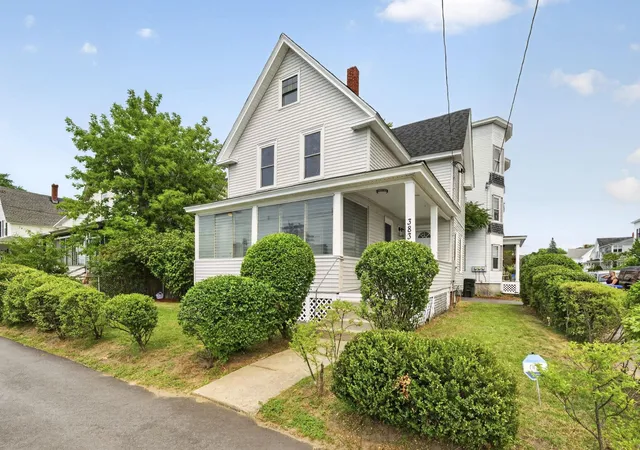Photo 2 of Single family home for sale at 383 Wilson St, Manchester, NH 03103 | MLS# 5100058 | Listing updated on 2026-09-11