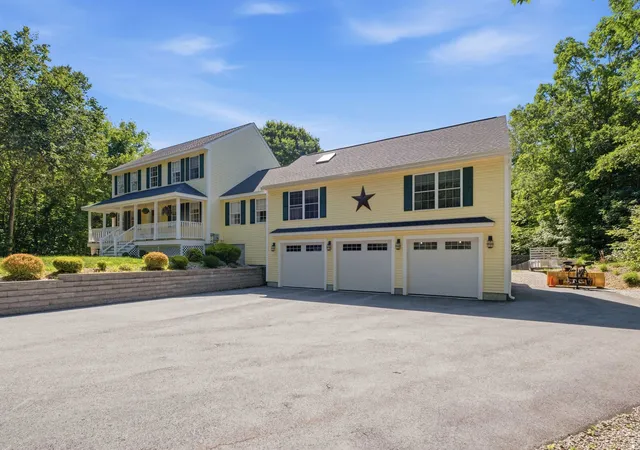 1st image of 125 Walnut Hill Rd, Derry, NH 03038 | MLS# 5100069