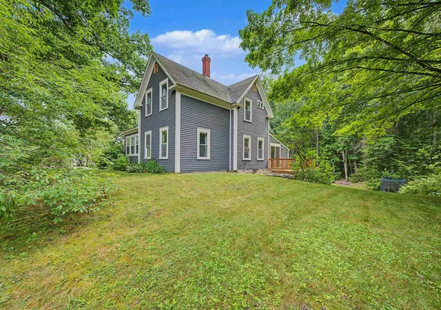 Photo 3 of Single family home for sale at 81 Kearsarge Mountain Rd, Warner, NH 03278 | MLS# 5100071 | Listing updated on 2026-07-22