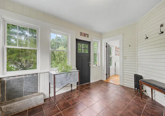 Photo 4 of Single family home for sale at 81 Kearsarge Mountain Rd, Warner, NH 03278 | MLS# 5100071 | Listing updated on 2026-07-22