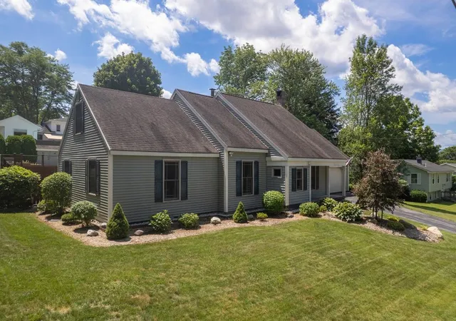 Photo 1 of Single family home for sale at 10 Catherine Dr, Rutland, VT 05701 | MLS# 5100088 | Listing updated on 2026-09-09