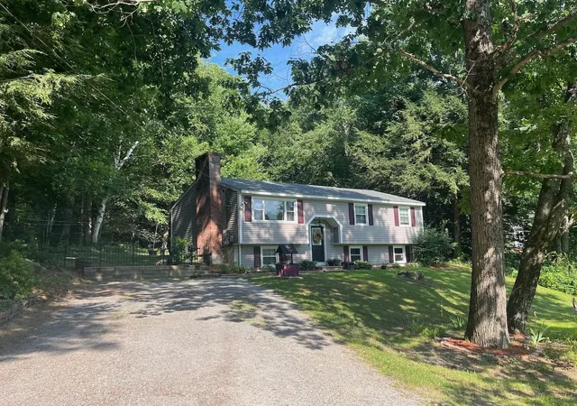 4th image of 196 Tanglewood Dr, Henniker, NH 03242 | MLS# 5100094