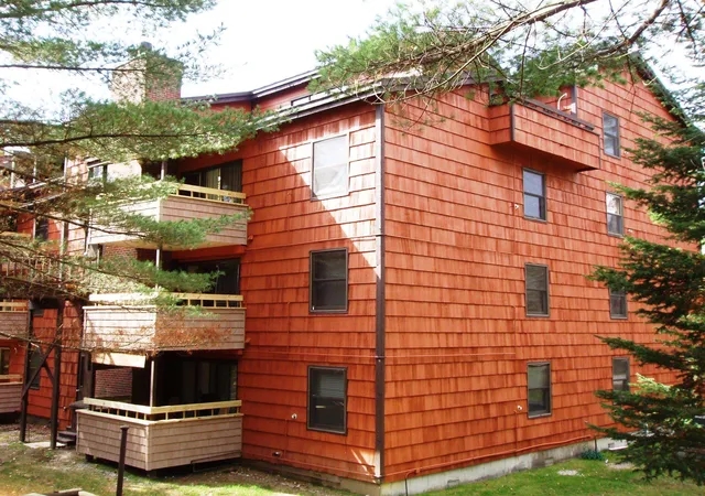 Photo 2 of Condo for sale at 118 Gateway Ct #27-B, Mendon, VT 05701 | MLS# 5100095 | Listing updated on 2026-08-01