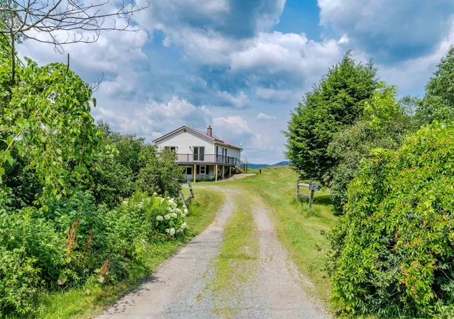 Photo 2 of Single family home for sale at 1875 Coppermine Rd, Monroe, NH 03771 | MLS# 5100100 | Listing updated on 2026-08-28