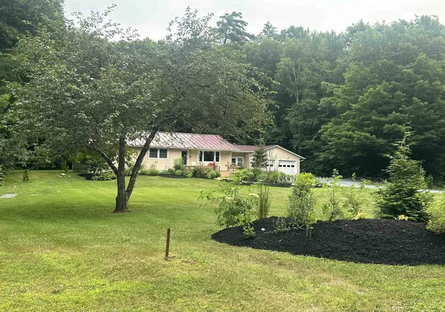 Photo 2 of Single family home for sale at 1537 Lake Dunmore Rd, Leicester, VT 05733 | MLS# 5100106 | Listing updated on 2026-09-10