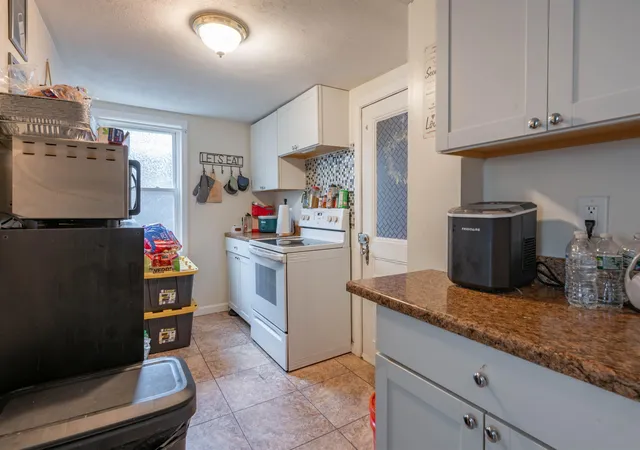 Photo 3 of House for sale at 72 Palm St, Nashua, NH 03060 | MLS# 5100126 | Listing updated on 2026-10-09
