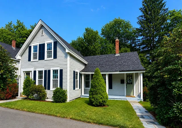 1st image of 72 Franklin St, Concord, NH 03301 | MLS# 5100131