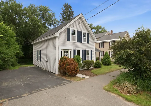 Photo 3 of Sale Pending at 72 Franklin St, Concord, NH 03301 | MLS# 5100131 | Listing updated on 2026-07-21