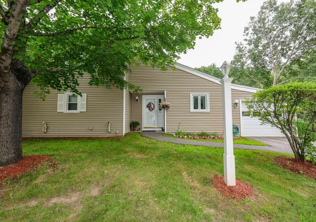 Photo 1 of Sale Pending at 82 Winterwood Dr, Londonderry, NH 03053 | MLS# 5100143 | Listing updated on 2026-07-19