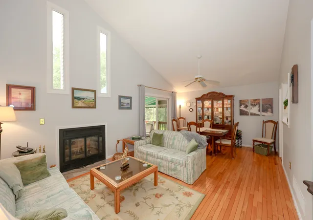 Photo 4 of Sale Pending at 82 Winterwood Dr, Londonderry, NH 03053 | MLS# 5100143 | Listing updated on 2026-07-19
