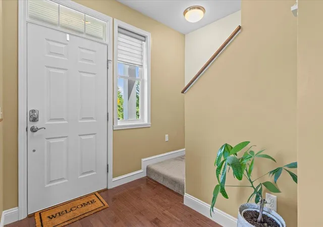 Photo 3 of Townhouse for sale at 462 Zephyr Rd, Williston, VT 05495 | MLS# 5100148 | Listing updated on 2026-09-29