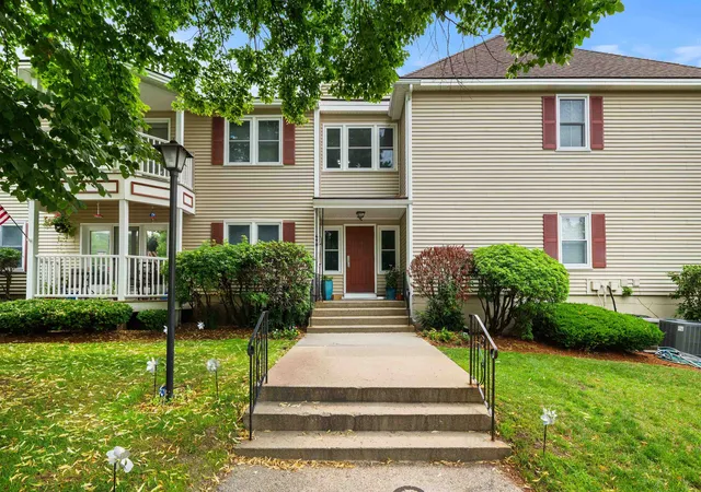 Photo 2 of Condo for sale at 690 South Porter St #26, Manchester, NH 03103 | MLS# 5100150 | Listing updated on 2026-07-31