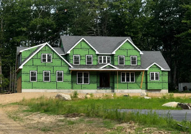 Photo 1 of Single family home for sale at 125 Little River Rd, Hampton, NH 03842 | MLS# 5100174 | Listing updated on 2026-07-16