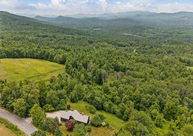 3rd image of 288 Kearsarge Mountain Rd, Wilmot, NH 03287 | MLS# 5100176
