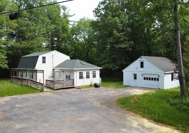 Photo 3 of Single family home for sale at 9 Bluebird Ln, Kingston, NH 03848 | MLS# 5100181 | Listing updated on 2026-08-28