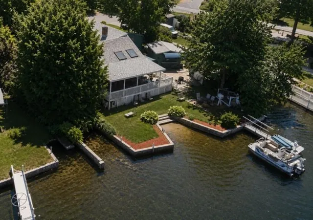 Photo 2 of Sale Pending at 107 Shore Dr, Salem, NH 03079 | MLS# 5100194 | Listing updated on 2026-09-12