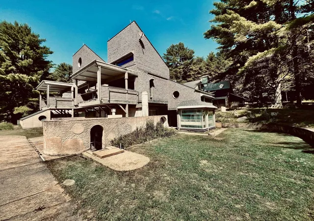 Photo 2 of Single family home for sale at 435 Avery Hill Rd, Alton Bay, NH 03810 | MLS# 5100206 | Listing updated on 2026-09-18