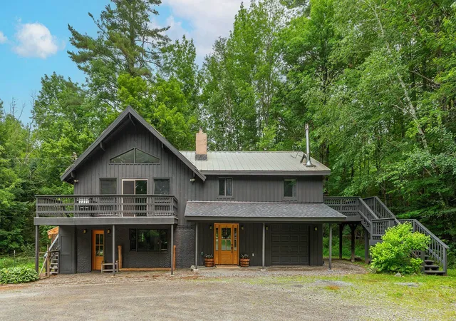 Single family home for sale at 1161 Little Pond Rd, Londonderry, VT 05148 | MLS# 5100212