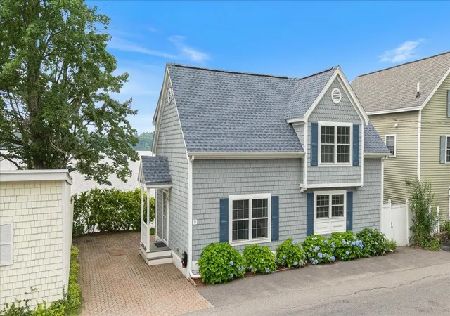1st image of 31 N Shore Rd, Derry, NH 03038 | MLS# 5100214
