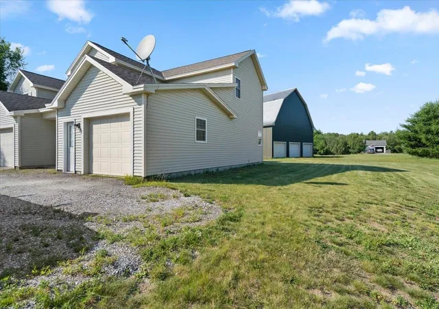 Photo 2 of Townhouse for sale at 1002 Cook Rd, Saint Albans, VT 05478 | MLS# 5100221 | Listing updated on 2026-08-28