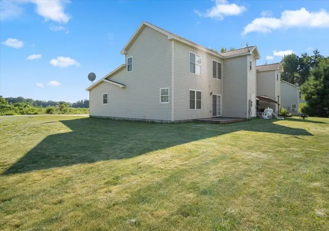 Photo 3 of Townhouse for sale at 1002 Cook Rd, Saint Albans, VT 05478 | MLS# 5100221 | Listing updated on 2026-08-28