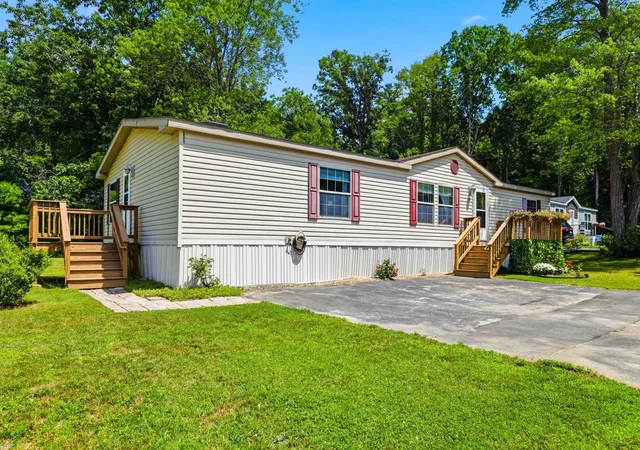 Photo 1 of Single family home for sale at 28 Emile Dr, Allenstown, NH 03275 | MLS# 5100224 | Listing updated on 2026-09-05